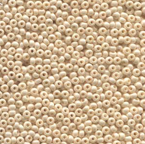 Size 6/0 Preciosa Seed Beads - Czech Eggshell
